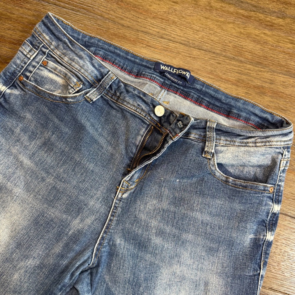 Wallflower Legendary Fit Bootcut Jeans Womens 17 Juniors Blue Denim - Picture 4 of 8